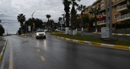 KUŞADASI ŞİDDETLİ YAĞIŞA TESLİM OLMADI