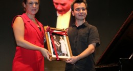 MERYEM ANA EVİ NÖBETİNE SANATÇILARDAN DESTEK