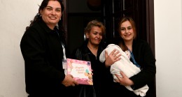 KUŞADASI BELEDİYESİ’NDEN MİNİK HEMŞEHRİLERİNE HOŞ GELDİN ZİYARETİ