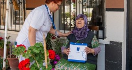 EVDE BAKIM HİZMETİ ALAN ANNELER HATIRLANMANIN SEVİNCİNİ YAŞADI