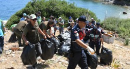 DOĞA HARİKASI MİLLİ PARK’TA KIYI TEMİZLİĞİ