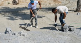 KUŞADASI’NDA HİZMET SEFERBERLİĞİ TAKDİR TOPLUYOR