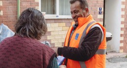 KUŞADASI BELEDİYESİ’NİN YAKACAK YARDIMI BAŞLADI