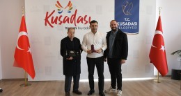 UNESCO’DAN ÖDÜL ALAN KÖRÜKLÜ ÇİZME USTASI’NDAN BAŞKAN ÖMER GÜNEL’E ANLAMLI ZİYARET