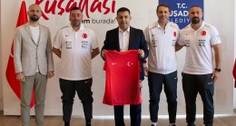 AY-YILDIZLI EKİBİMİZDEN BAŞKAN ÖMER GÜNEL’E TEŞEKKÜR