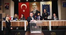 KUŞADASI BELEDİYESİ MECLİSİ’NDE OLAĞAN ÜSTÜ TOPLANTI, BAŞKAN VEKİLLİĞİNE TAHSİN DEMİRTAŞ SEÇİLDİ