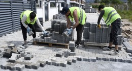 KUŞADASI BELEDİYESİ’NDEN DAVUTLAR MAHALLESİ’NE KESİNTİSİZ HİZMET