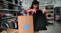 KUŞADASI’NDA DAYANIŞMA KÜLTÜRÜ ‘ADA KIYAFET EVİ’ İLE DAHA DA BÜYÜDÜ