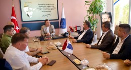 KUŞADASI’NDA YAKLAŞAN TURİZM SEZONU ÖNCESİ İŞ BİRLİĞİ MESAJI