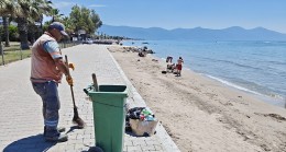 KUŞADASI’NDA BAYRAM TATİLİNDE 3 BİN 67 TON ÇÖP TOPLANDI