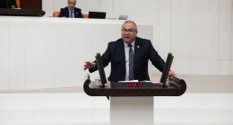 CHP’li Bülbül, Aydın’da gençlerin göç sorununa dikkat çekti: “Aydın gençlerini elinde tutamıyor”