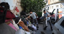 KUŞADASI BELEDİYESİ ÇEVREYİ KİRLETENLERE GÖZ AÇTIRMIYOR