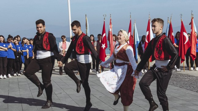 KUŞADASI’NDA 19 EYLÜL GAZİLER GÜNÜ KUTLANDI