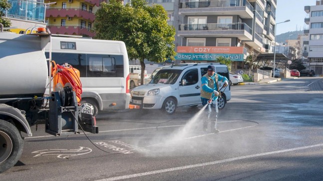 KUŞADASI BELEDİYESİ KENTİ TURİZM SEZONUNA HAZIRLIYOR