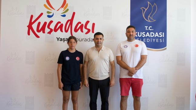 MİLLİ YÜZÜCÜ NİSAN ADA BALKAN’DAN ULUSLARARASI BAŞARI