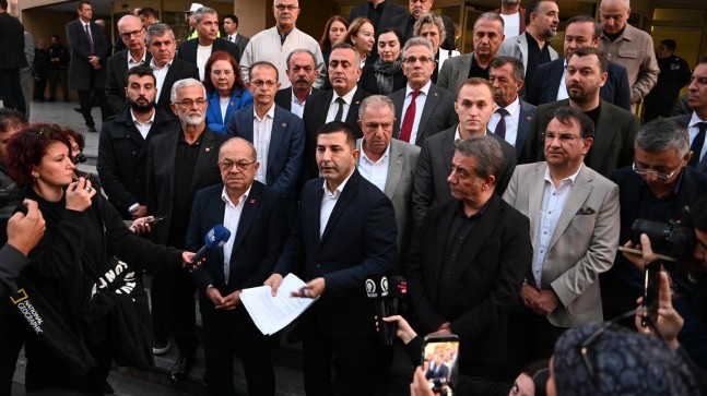 CHP GRUP BAŞKAN VEKİLİ ÖMER GÜNEL: “AYDIN’A HİZMETİN ÖNÜNDEKİ TEK ENGEL ÖZLEM ÇERÇİOĞLU’DUR”