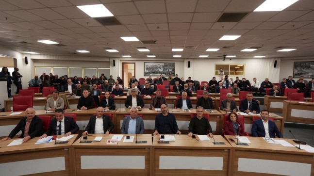 BAŞKAN ÖMER GÜNEL’DEN BÜYÜKŞEHİR’E NET MESAJ: “HİZMETE DEĞİL, AYDIN HALKININ BORÇLANDIRILMASINA KARŞIYIZ”