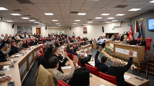 HALKIN CEBİNE GÖZ DİKEN “BORÇ SİYASETİNE” CHP’DEN SERT FREN