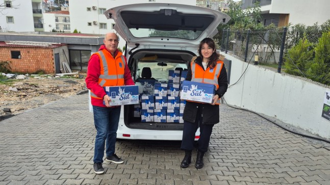 KUŞADASI BELEDİYESİ’NDEN ÇOCUKLARA 3 AYDA 22 BİN LİTRE SÜT DESTEĞİ