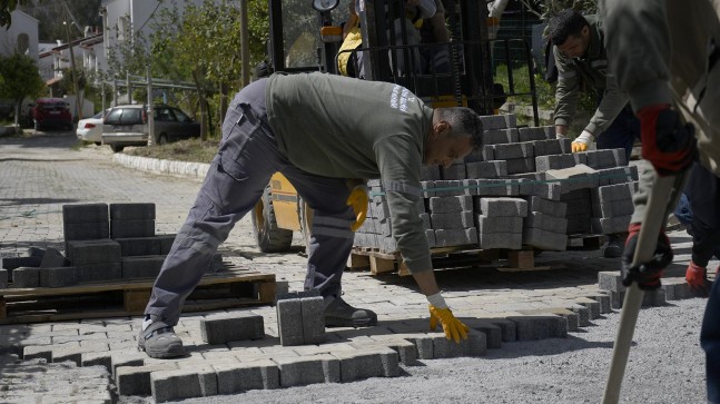 KUŞADASI’NDA SEZON MESAİSİ