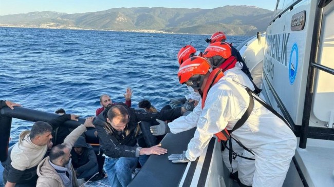 KUŞADASI AÇIKLARINDA YİNE CAN PAZARI