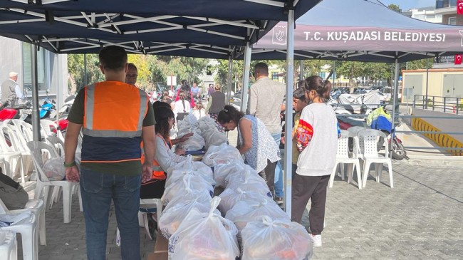 Kuşadası Belediyesi’nden beslenme desteği