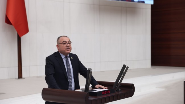 CHP’Lİ EVRİM KARAKOZ: “ÖĞRETMENLERİMİZE HAK ETTİKLERİ DEĞER VERİLMELİ”