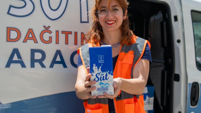 KUŞADASI BELEDİYESİ’NDEN ÇOCUKLARA 15 AYDA 143 BİN 100 litre SÜT DESTEĞİ