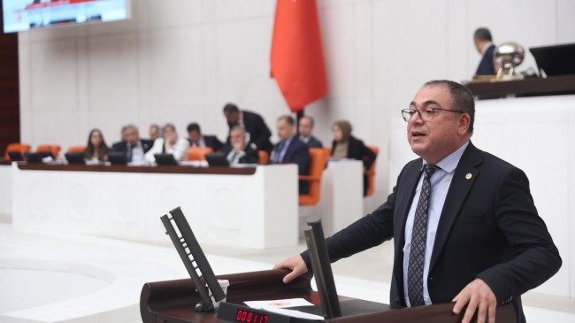 CHP’Lİ EVRİM KARAKOZ’DAN İKTİDARA TEPKİ: “EMEKLİLERİ HER GEÇEN GÜN DAHA DA YOKSULLAŞTIRIYORSUNUZ”