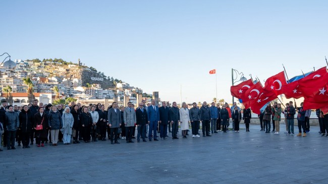 Kuşadası’nda 24 Kasım Öğretmenler Günü Coşkuyla Kutlandı