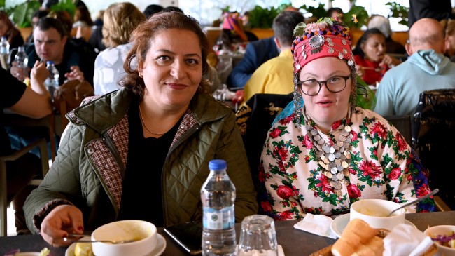 KUŞADASI’NDA ‘3 ARALIK DÜNYA ENGELLİLER GÜNÜ’ KUTLANDI