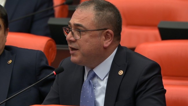 CHP’Lİ EVRİM KARAKOZ: “ZEYTİN ÜRETİCİSİ VE ZEYTİNYAĞI ÜRETİCİSİ ZORDA”
