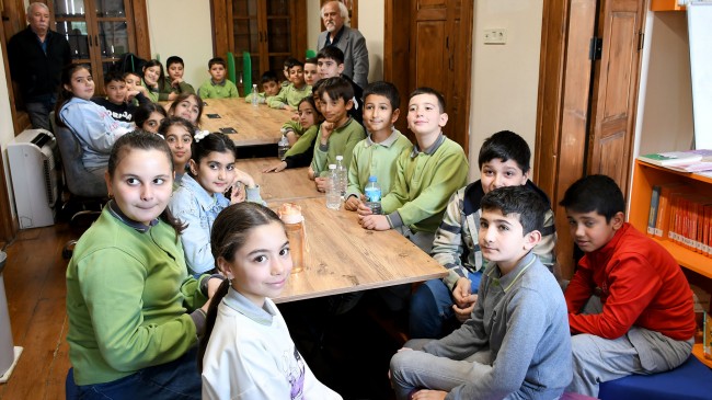 SEYAKMER’DE ÇOCUKLAR ŞİİR YAZMANIN PÜF NOKTALARINI ÖĞRENDİ