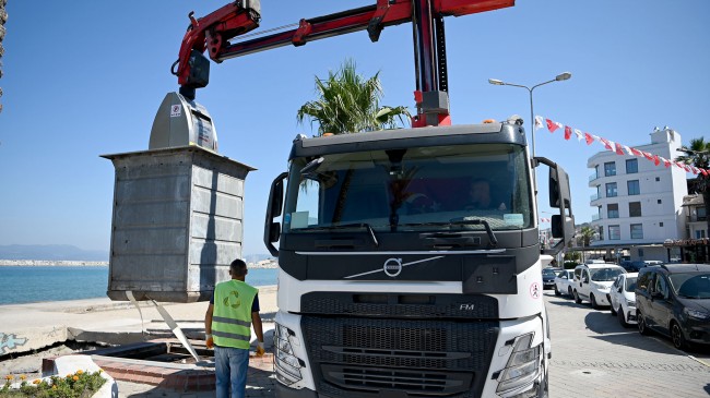 KUŞADASI KENT TEMİZLİĞİNDE YENİ DÖNEM: “ÇÖP SAATİ” UYGULAMASI