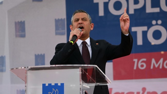 CHP GENEL BAŞKANI ÖZGÜR ÖZEL’DEN ÖMER GÜNEL’İN PROJELERİNE TAM NOT