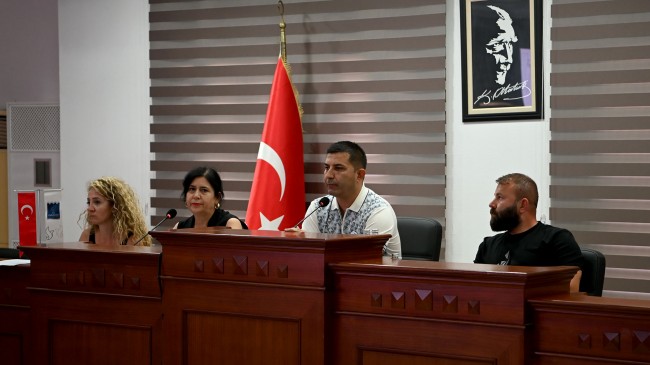 KUŞADASI BELEDİYE MECLİSİ DAVUTLAR’DA TOPLANDI