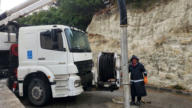 KUŞADASI BELEDİYESİ’NDE SAĞANAK SEFERBERLİĞİ