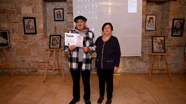 KUŞADASI’NIN FOTOĞRAFÇISI ARSLAN’IN YAŞAM HİKAYESİ İBRAMAKİ’DE ANLATILDI