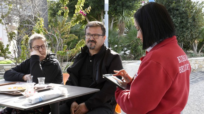KUŞADASI BELEDİYESİ İLE HALK ARASINDAKİ KÖPRÜ: “GÜVERCİN MASA”