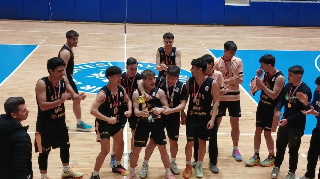KUŞADASI ASİST SPOR KULÜBÜ NAMAĞLUP ŞAMPİYON