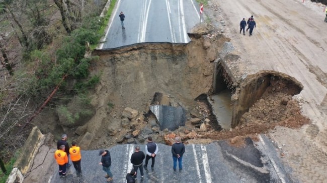 CHP’Lİ KARAKOZ AYDIN’IN ÇÖKEN KARAYOLUNU MECLİS GÜNDEMİNE TAŞIDI