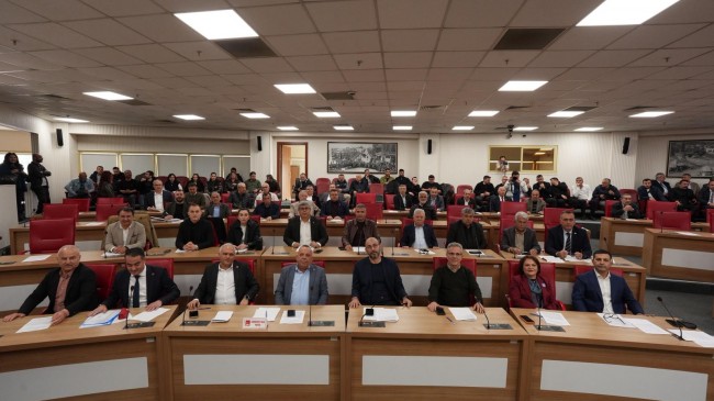 BAŞKAN ÖMER GÜNEL’DEN BÜYÜKŞEHİR’E NET MESAJ: “HİZMETE DEĞİL, AYDIN HALKININ BORÇLANDIRILMASINA KARŞIYIZ”