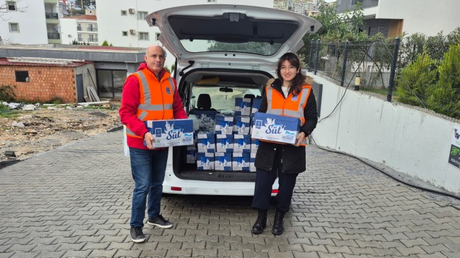 KUŞADASI BELEDİYESİ’NDEN ÇOCUKLARA 3 AYDA 22 BİN LİTRE SÜT DESTEĞİ