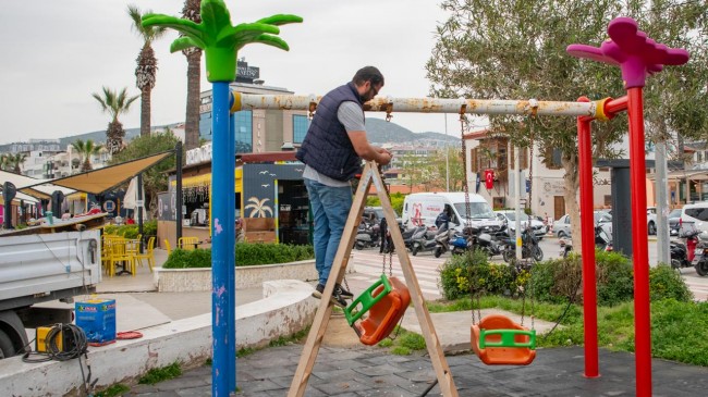 KUŞADASI’NDA ÇOCUK PARKLARI BAHARA HAZIRLANIYOR