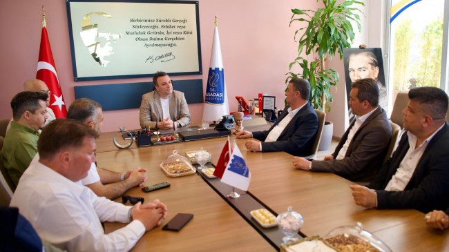 KUŞADASI’NDA YAKLAŞAN TURİZM SEZONU ÖNCESİ İŞ BİRLİĞİ MESAJI