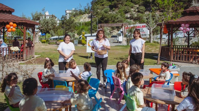 ANNE-BABA-ÇOCUK MERKEZİ’NDE BAHAR ETKİNLİĞİ