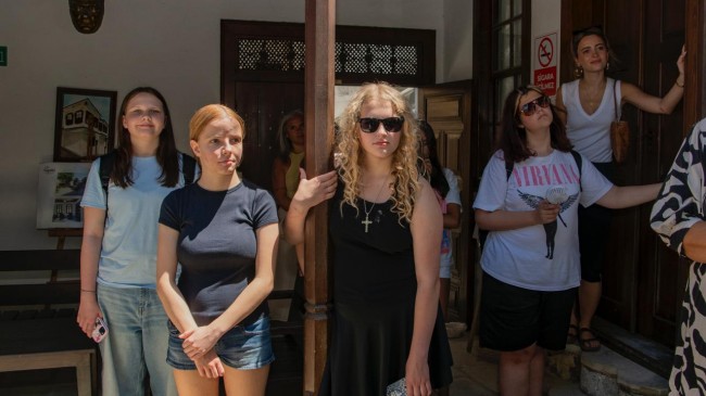 ALMANYA’DAN GELEN ÖĞRENCİLER KUŞADASI’NIN KÜLTÜREL ROTALARINA HAYRAN KALDI